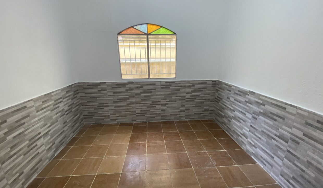 20250307_165237897_iOS