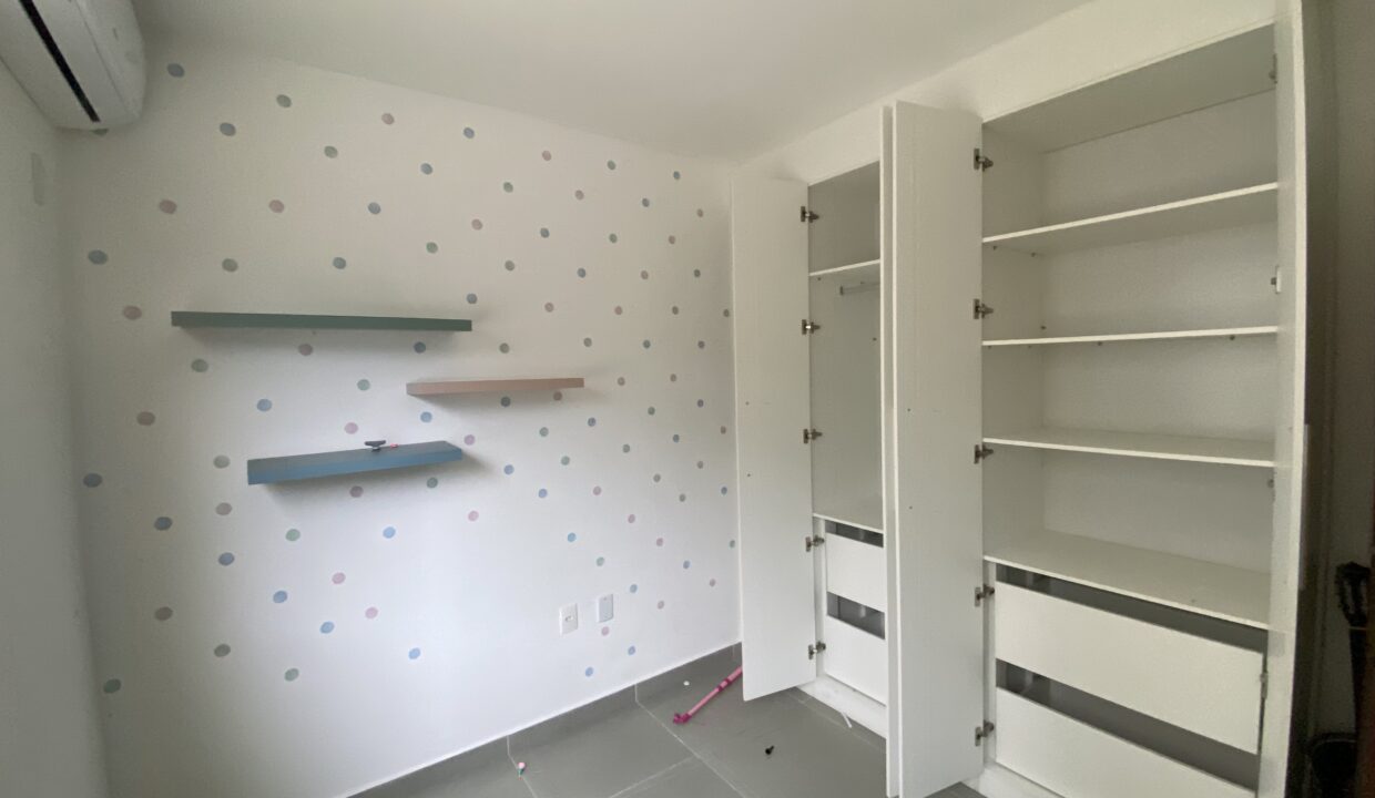 20250410_185204797_iOS