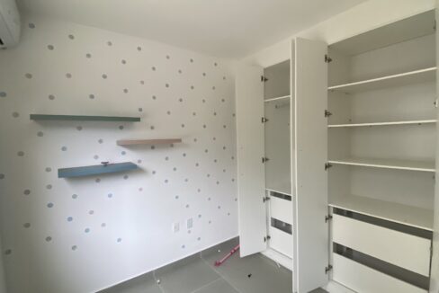 20250410_185204797_iOS