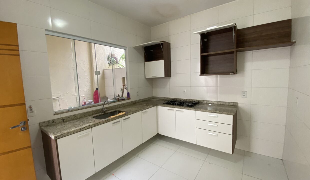 20250410_185607115_iOS